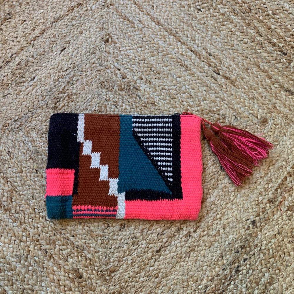 Aritzia Wilfred Tapestry Pouch